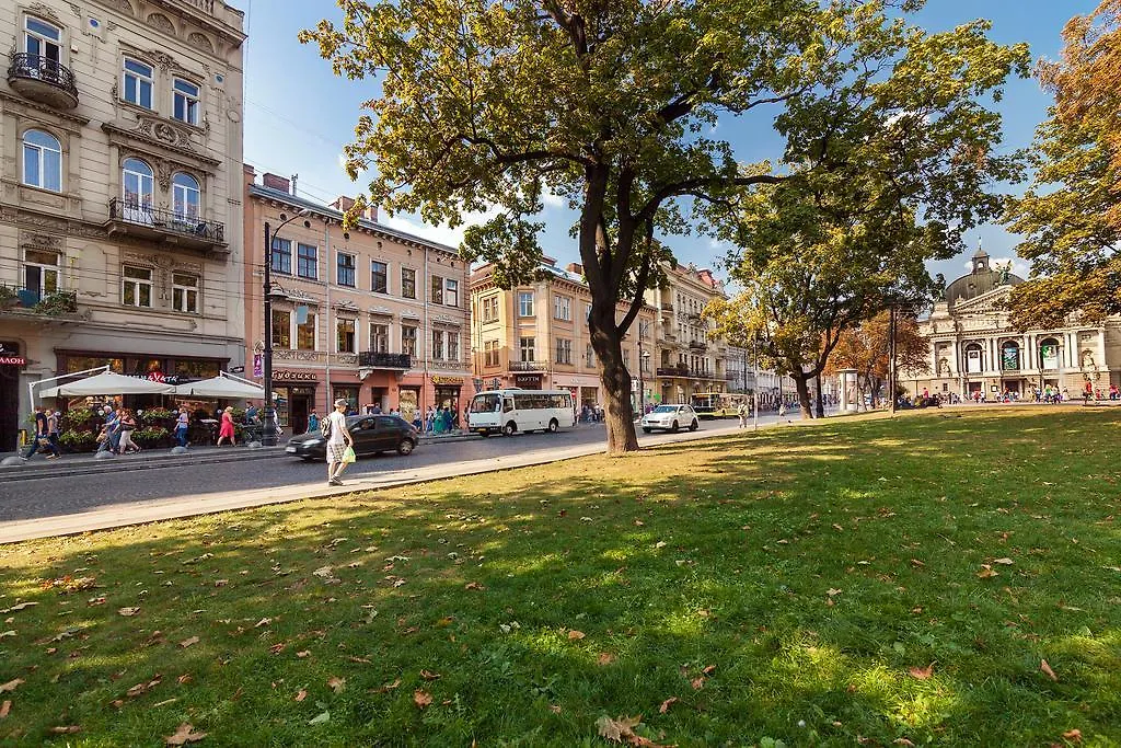 Svobody Ave Apartment Lviv
